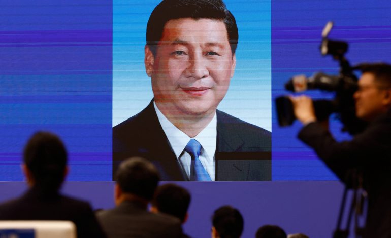 China confirma expulsão de 33 membros do Partido Comunista e quer disciplina rigorosa na sigla
