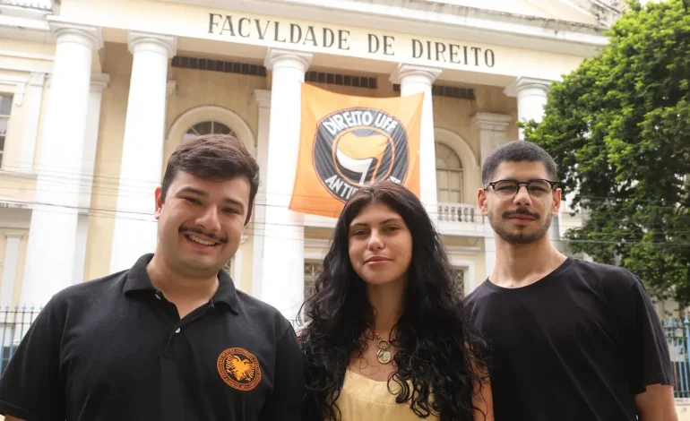 ato-de-estudantes-da-uff-deu-pontape-em-mobilizacao-por-virada-de-lula