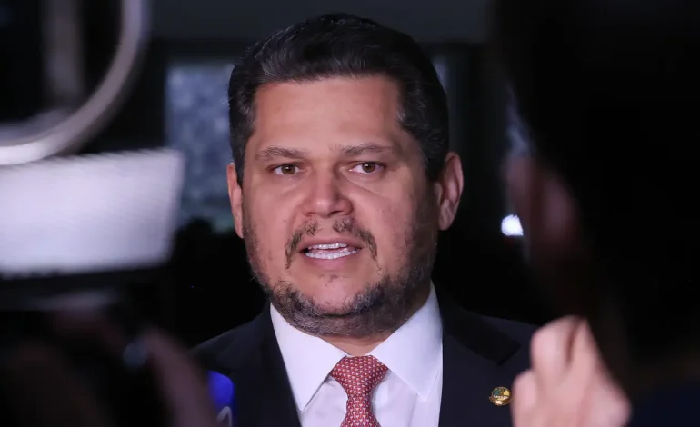 alcolumbre-marca-votacao-da-pec-da-seguranca-publica-para-terca-feira