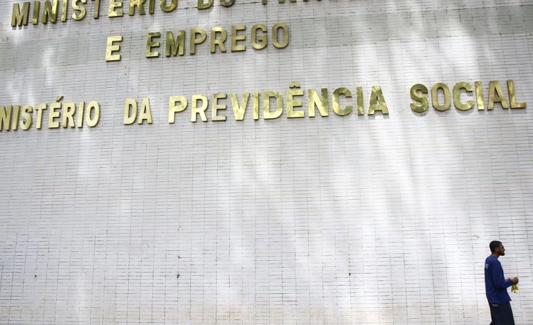 MTE recebe 4,3 mil denúncias de assédio eleitoral em três dias